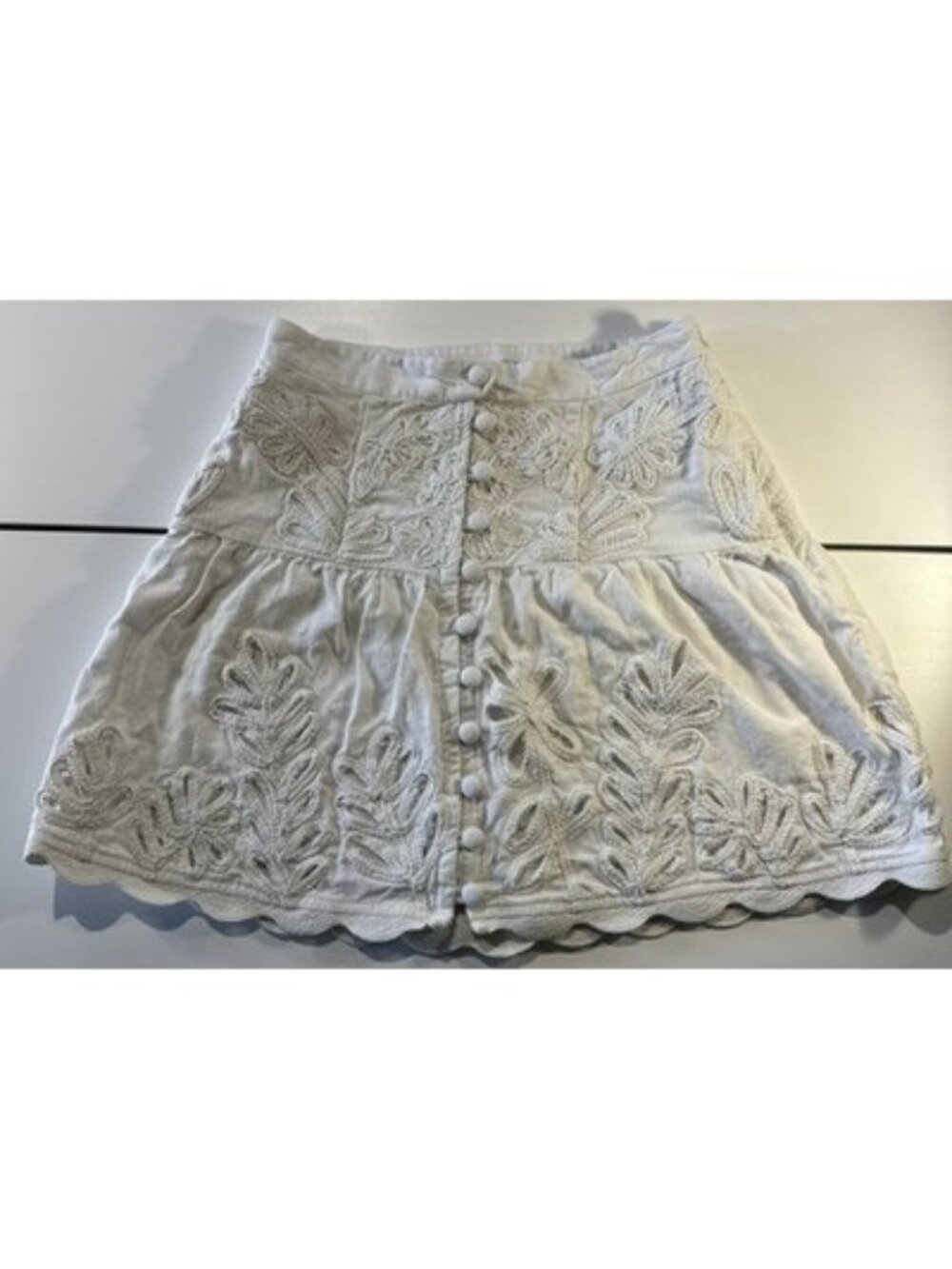 Anthropologie Women Embroidered Skirt Cream Size 4